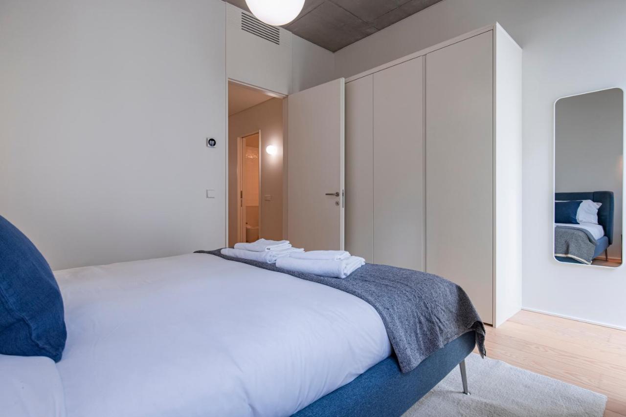 Deluxe 2Bdr Apartment W/ Patio By Lovelystay ลิสบอน ภายนอก รูปภาพ